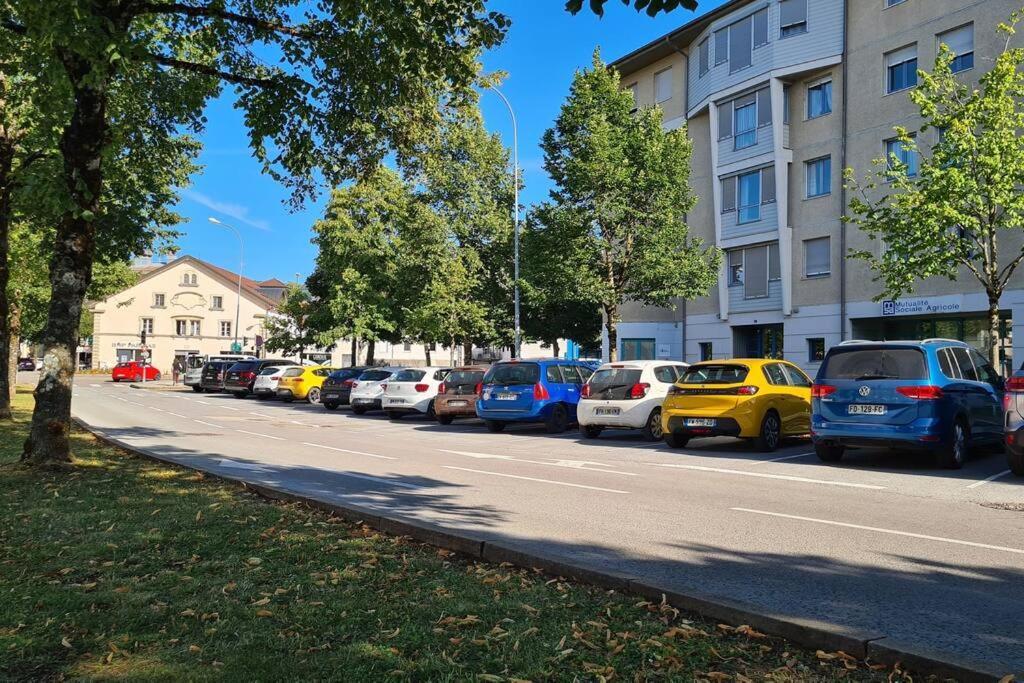 Le p'tit Saint Pierre - Centre ville - Parking Pontarlier Extérieur photo